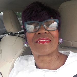 Meet your Posher, Beverly